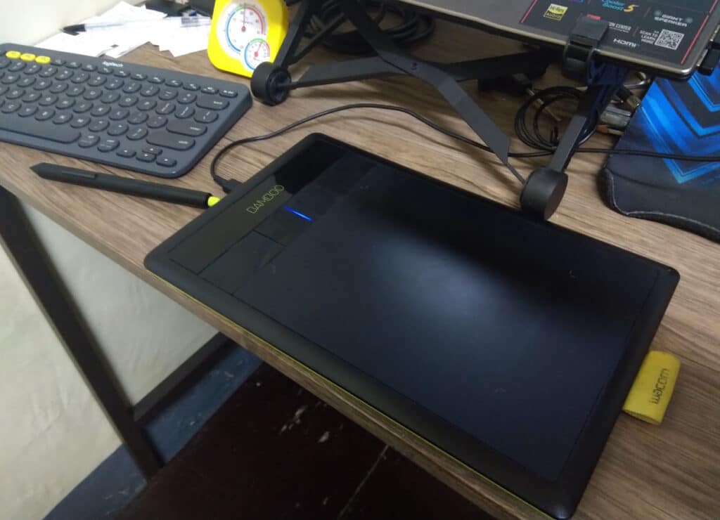 Photo of Wacom Bamboo CTH 470 for a blog post on toolongdidntdraw.com